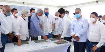Presidente Abinader supervisa avances de la circunvalación de Baní