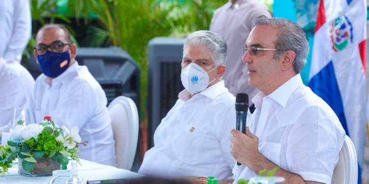 Abinader dice Plan Municipal y Turístico de Pedernales impactará región Sur