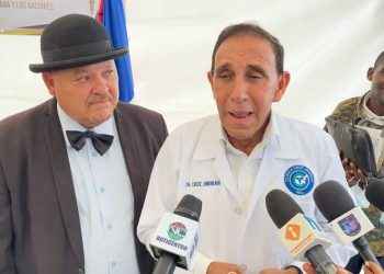 Cruz Jiminian resalta efectividad de producto para combatir efectos de vacuna contra Covid-19 y cáncer