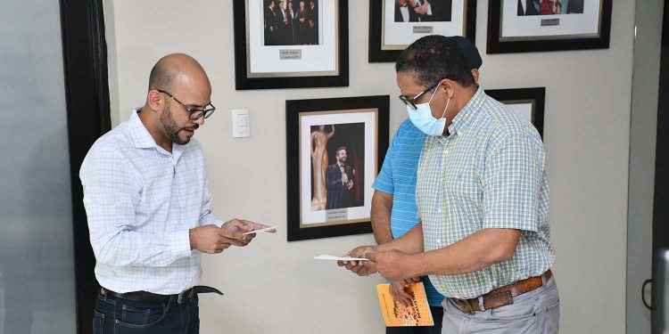 José Nova renuncia a candidatura y denuncia secuestro de Acroarte