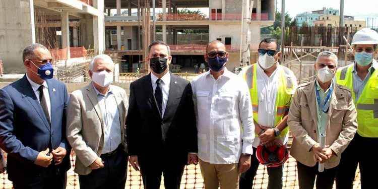 MOPC y Poder Judicial supervisan los trabajos de construcción del nuevo Palacio de Justicia de SDE 