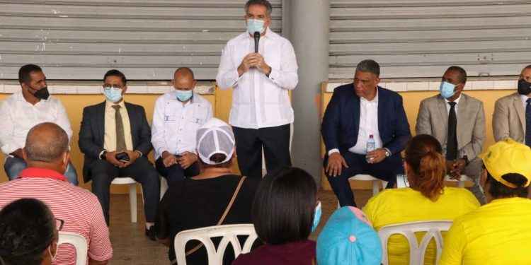 Anuncian reparación de 100 viviendas de Cristo Rey, así como el Club Los Cachorros y los callejones de la barriada