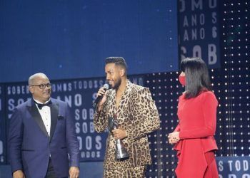 Romeo Santos gana el Gran Soberano 2021 y Niní Cáffaro del 2020