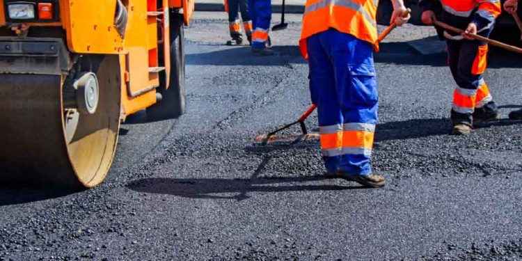 Alcaldía Santiago intervendrá tres comunidades con plan de asfaltado entre lunes y martes