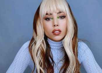 Danna Paola: «La gente piensa que estar enamorado es subir fotos a Instagram, presumir a tu pareja…»