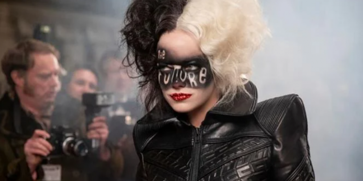 Estrenos de cine: «Cruella de Vil» mantiene feliz al espectador en todo momento