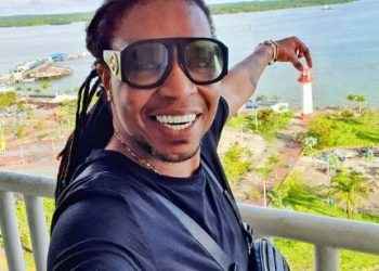 Sicarios se esconden en la copa de un árbol y asesinan en Colombia a cantante urbano Junior Jein