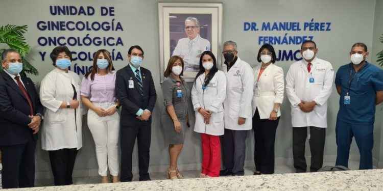 Hacen entrega formal de la unidad de Ginecología Oncológica del Cabral Báez