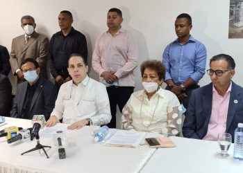 Acompañados de la ACIS, sector empresarial y del Comercio del Nordeste demandan obras al Gobierno