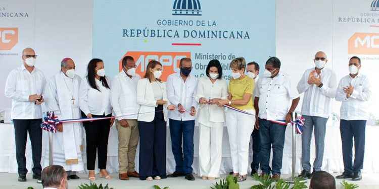 Gobierno entrega dos carreteras reconstruidas en Puerto Plata, con una inversión superior a los RD$400 millones