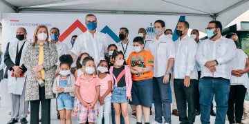 Presidente Abinader y director del INVI continúan implementando el plan dominicana se reconstruye en Constanza