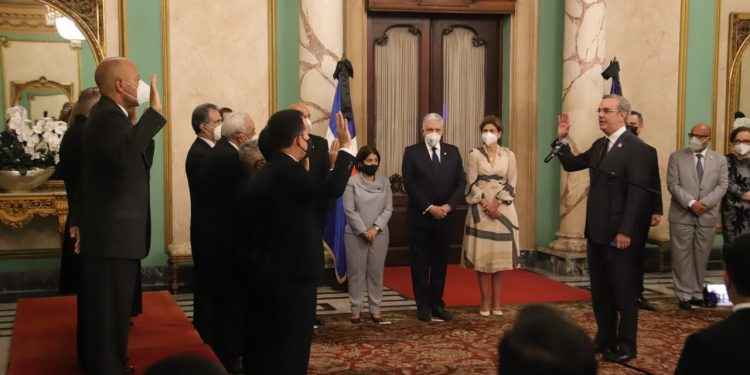 CNM juramenta nuevos jueces y suplentes para el TSE