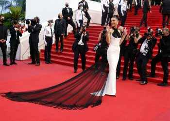 Cannes vuelve a brillar: todos los looks de la alfombra roja de la edición 2021 del Festival