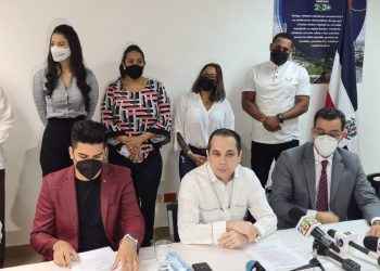 Clúster de Bares y Discotecas de Santiago anuncia reapertura de negocios