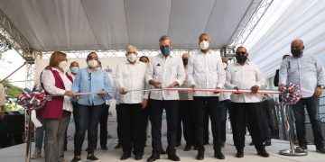 Presidente Abinader entrega obras ejecutadas por Edenorte en La Canela
