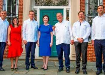 Embajada Dominicana en Washington promueve ron y cigarros dominicanos