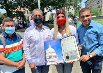 Congresista de NY Espaillat reconoce al periodista Vargavila Riverón por sus aportes