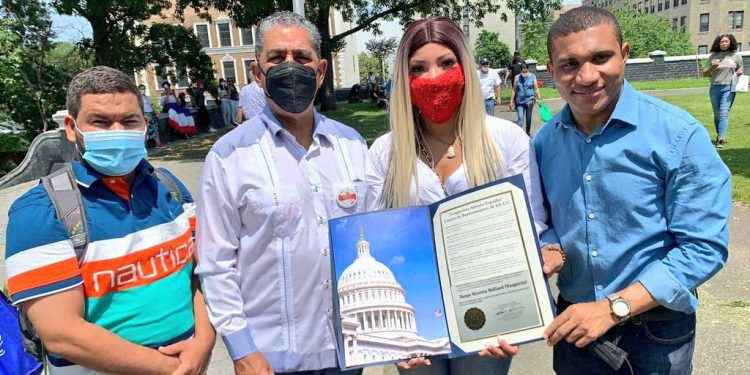 Congresista de NY Espaillat reconoce al periodista Vargavila Riverón por sus aportes