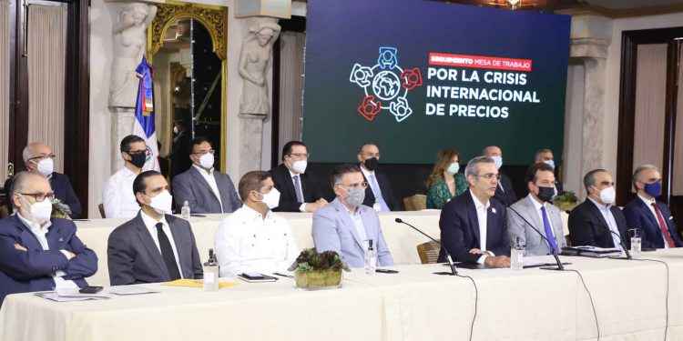 Gobierno anuncia primeras medidas para enfrentar alza de precios