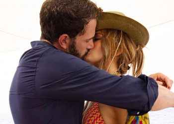 Fiesta y besos al ritmo de “Jenny from the block”: así celebró su cumpleaños Jennifer Lopez con Ben Affleck