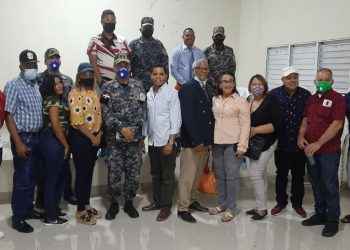 Juntas de vecino de la zona sur se reúne con el director policial del Cibao Central
