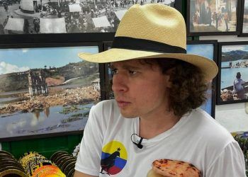 Por qué no dejaron viajar en Turquía a Luisito Comunica y a su papá a pesar de estar vacunado