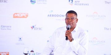 Leonardo Medrano propone creación comisiones participar ferias turísticas