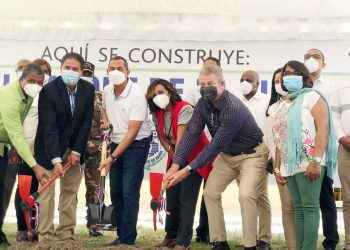 Padesha e Itabo inician construcción de parque ecológico en antiguos terrenos de vertedero de Haina