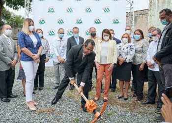 Primer Picazo Edificio 70 Aniversario de Cooperativa La Altagracia