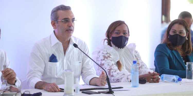 Presidente Abinader viaja este domingo a Azua para jornada de trabajo
