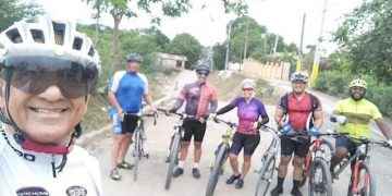 Ciclistas se preparan para 7m0 Clásico Patrón Santiago