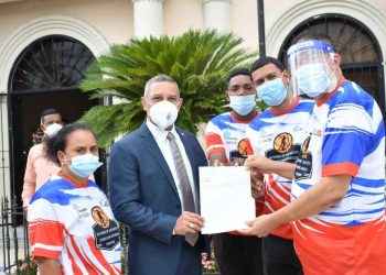 Senador Franklin Romero sigue respaldando incondicionalmente juventud provincia Duarte