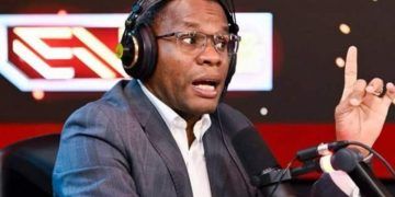 Ramón Tolentino «acepta con humildad» suspensión de programa radial