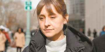 Allison Mack, actriz de «Smallville», es condenada a tres años por ser parte de secta sexual