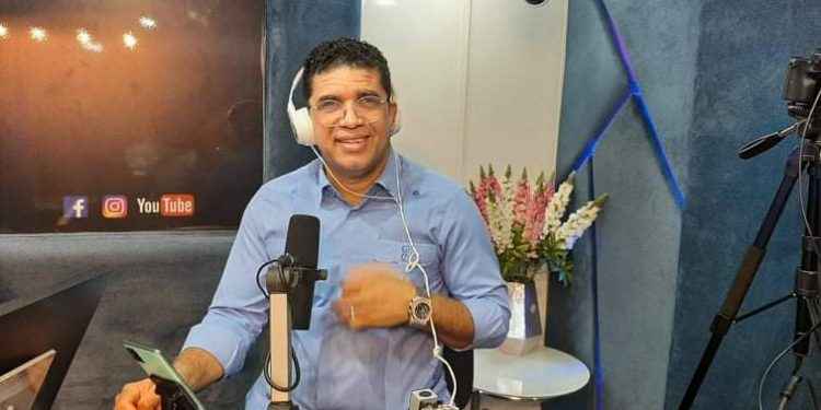 Oficina de Enlace realiza Vigilia Por la Paz y La Salud de La Isla