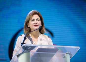 Vicepresidenta Raquel Peña dice ya tienen protocolo para eliminar el toque de queda
