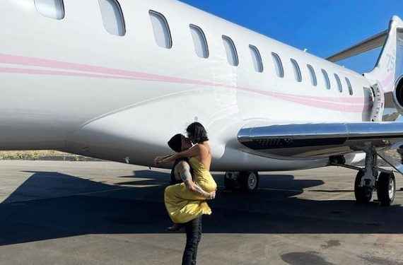 Con mariachi y fuegos artificiales: así fue el lujoso viaje de las Kardashian a Cabo San Lucas, México