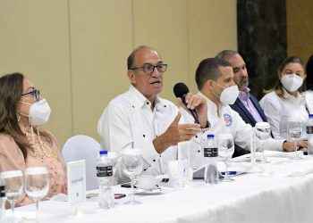 Dirección CORAASAN presenta logros de su gestión a líderes de opinión Santiago