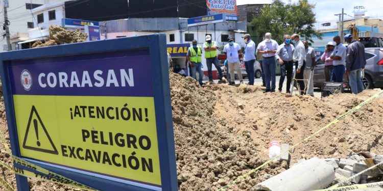 Coraasan realiza empalmes para mejorar el servicio desde La Ciénaga hasta Quinigua