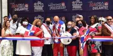 Miles asisten este domingo al Desfile Dominicano de Manhattan