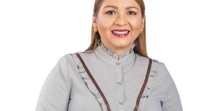 Presentan a Gladialisa Pereyra a la presidencia de ADOMPRETUR, filial Santiago