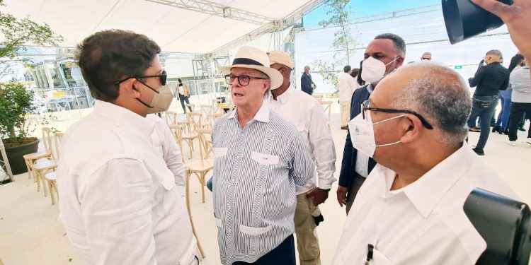 Hipólito se mostró satisfecho con manejo económico del Gobierno