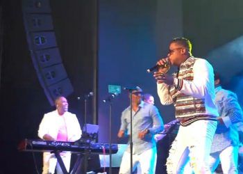 Jandy Ventura se presentó en el Latin Music Tours