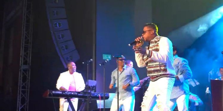 Jandy Ventura se presentó en el Latin Music Tours