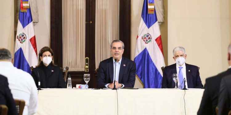 Presidente Abinader promulga la nueva Ley de Aduanas