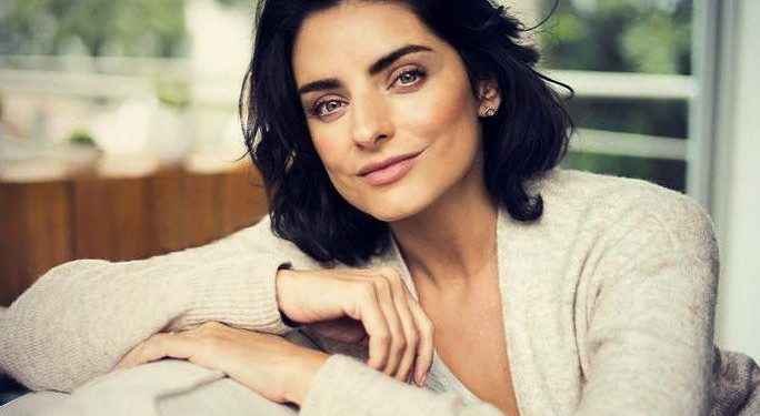 “Es alguien que amo mucho”: la foto con la que Aislinn Derbez destapó a “su gran amor” y no es Mauricio Ochmann