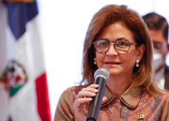 Vicepresidenta encabeza primer encuentro con partidos políticos y otros sectores