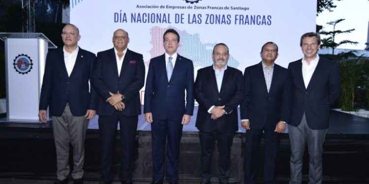 Sector zona franca es el motor de la recuperación económica nacional