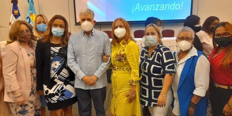 Yira Sandoval es electa para formar parte del Consejo Político del DxC en Ultramar
