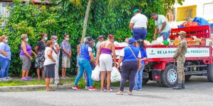 Más de 52,000 residentes de Cristo Rey adquirieron alimentos baratos en el Inespre